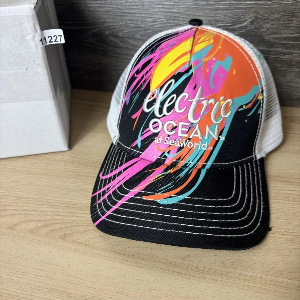 SeaWorld Electric Ocean Hat Cap Snap Back Black White Promo Adjustable